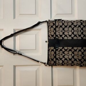 COACH Bag Crossbody Purse Black/Tan w Zipper Outside & Inside